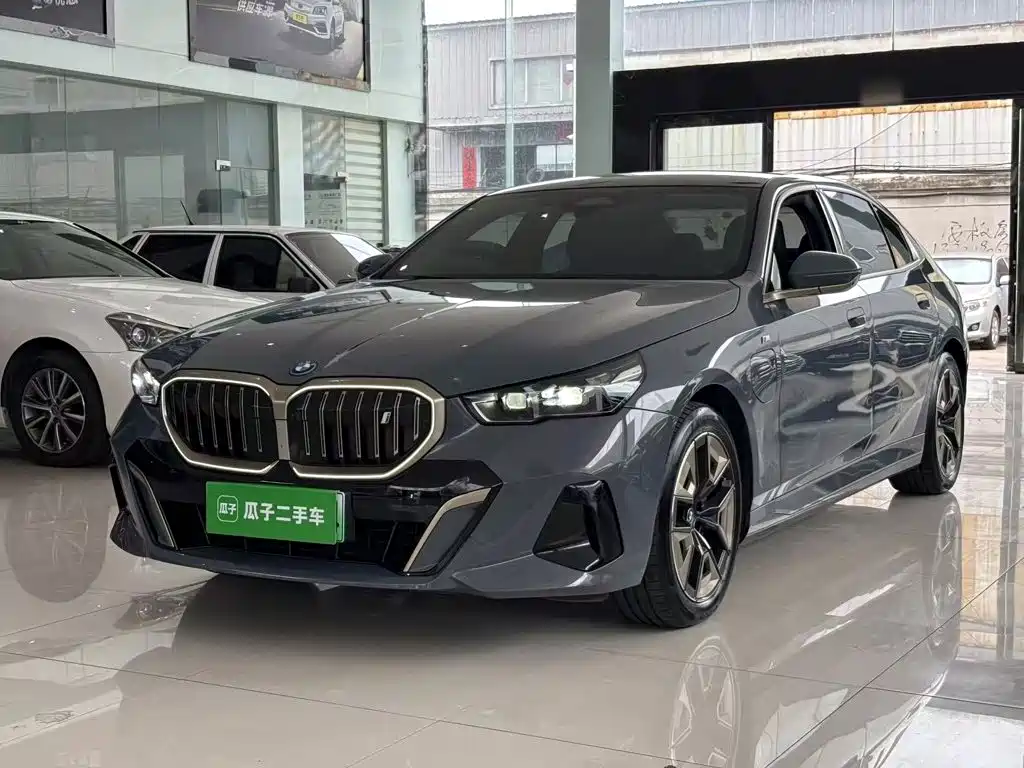BMW i5 2024 2024 eDrive 35L Premium Model M Sport Package