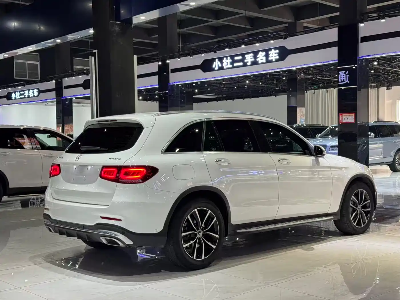MERCEDES-BENZ GLC