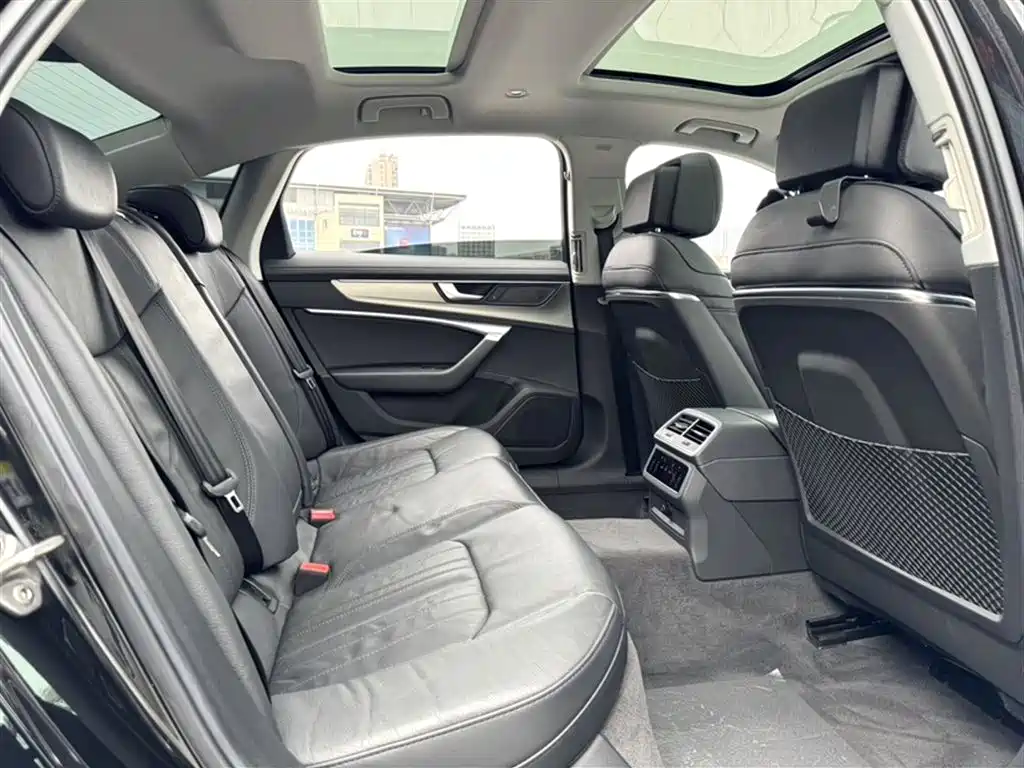 Audi A6L 2021 45 TFSI Exclusive Elegance фото 14