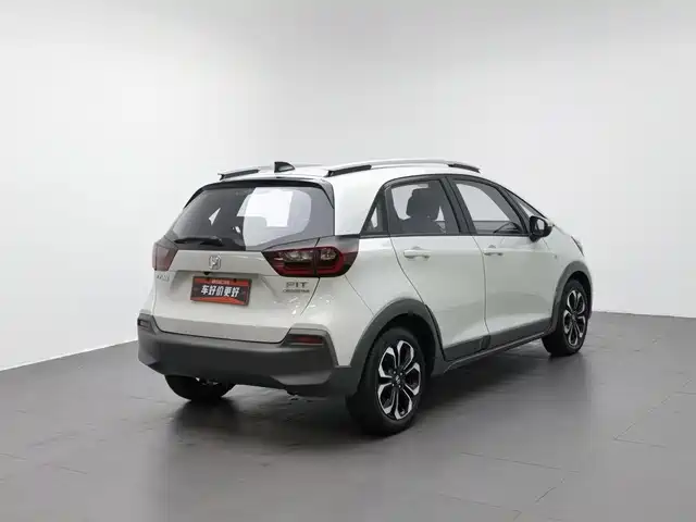 Honda Fit 2021 1.5L CVT Cross Edition — фото 2