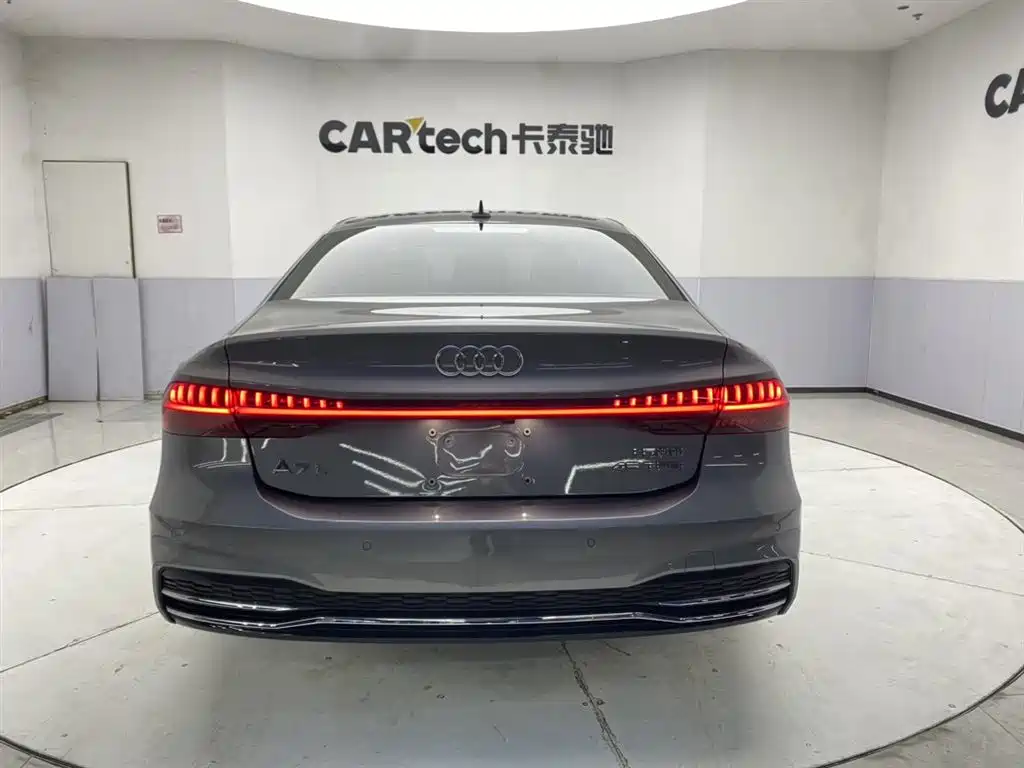 Audi A7L 2022 45 TFSI S-line Future Dream Edition фото 6