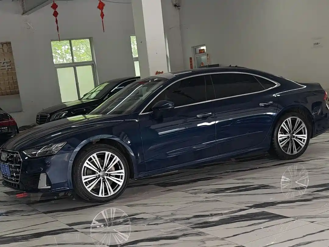 Audi A7L 2024 45 TFSI Luxury