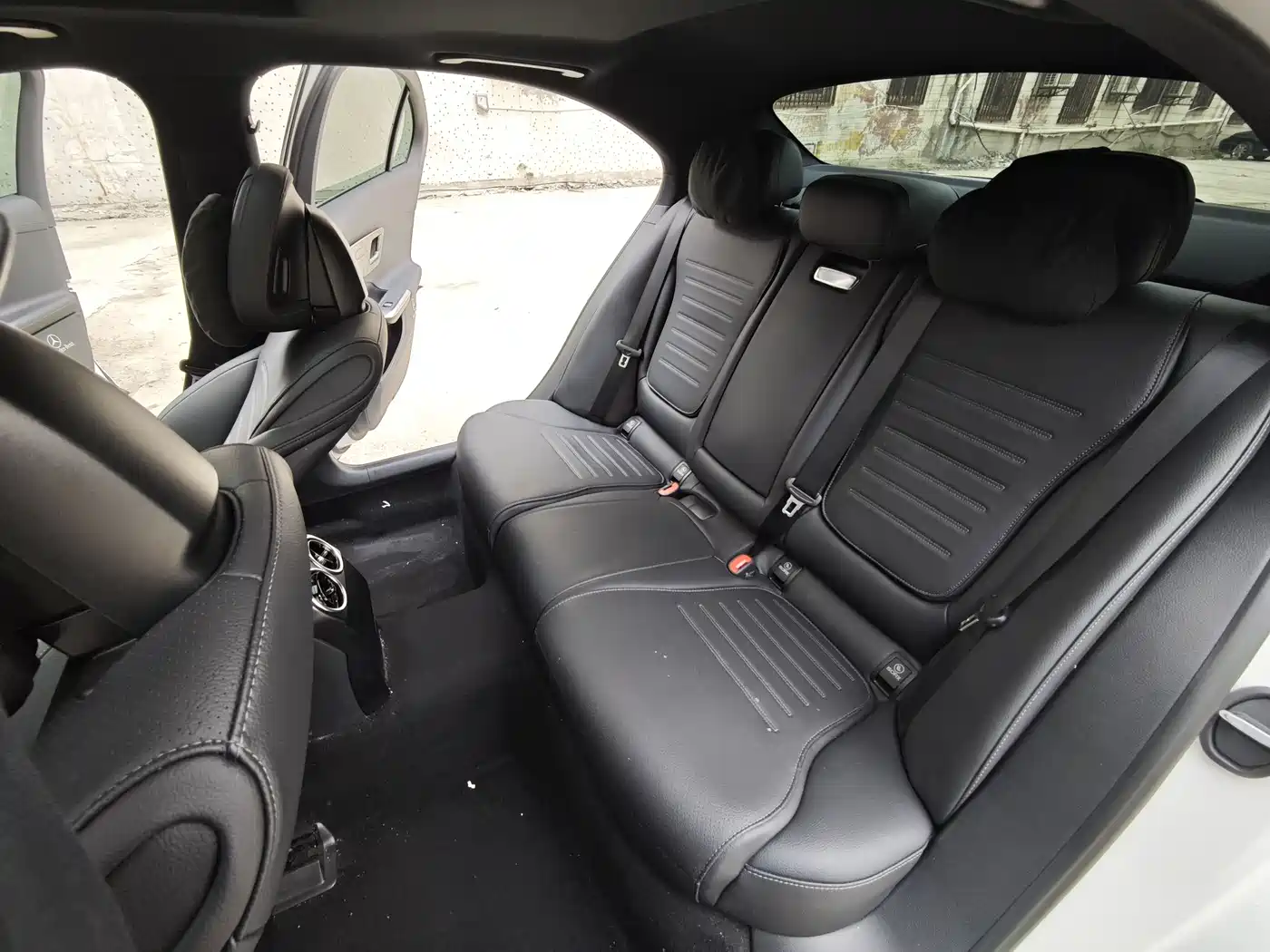 Mercedes-Benz C-Class 2023 Facelift C 200 L Sport Edition фото 10