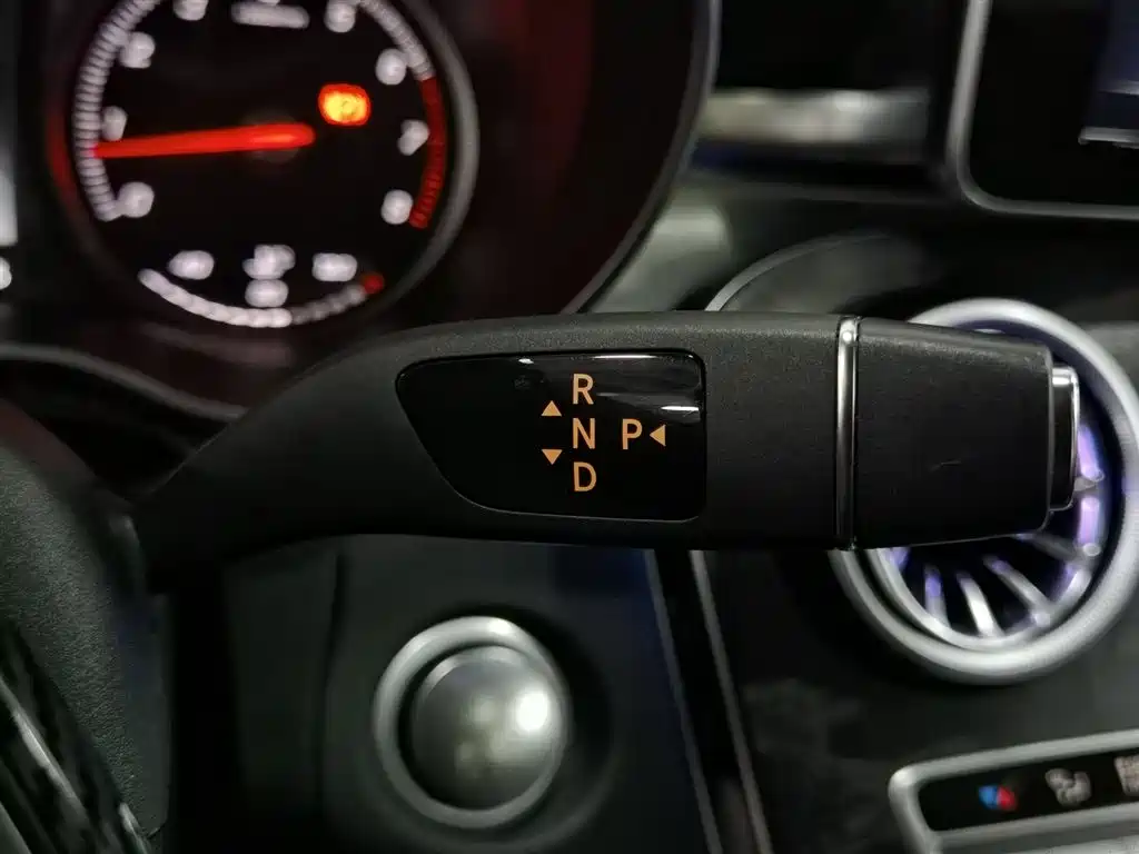 Mercedes-Benz C-Class 2016 C 200 L Sport фото 13