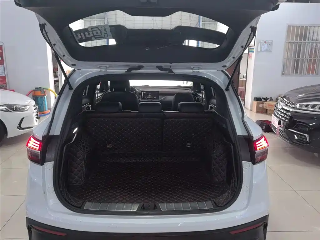 Geely Binyue 2019 2019 Sport 260T DCT Ranger China VI