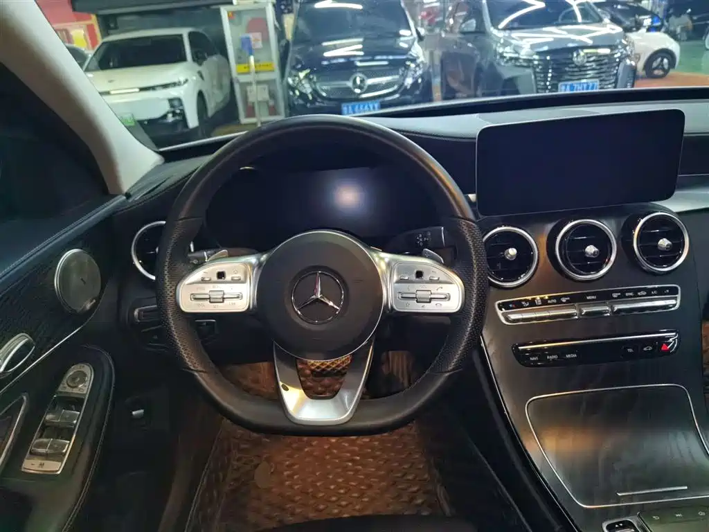 MERCEDES-BENZ CLASS C