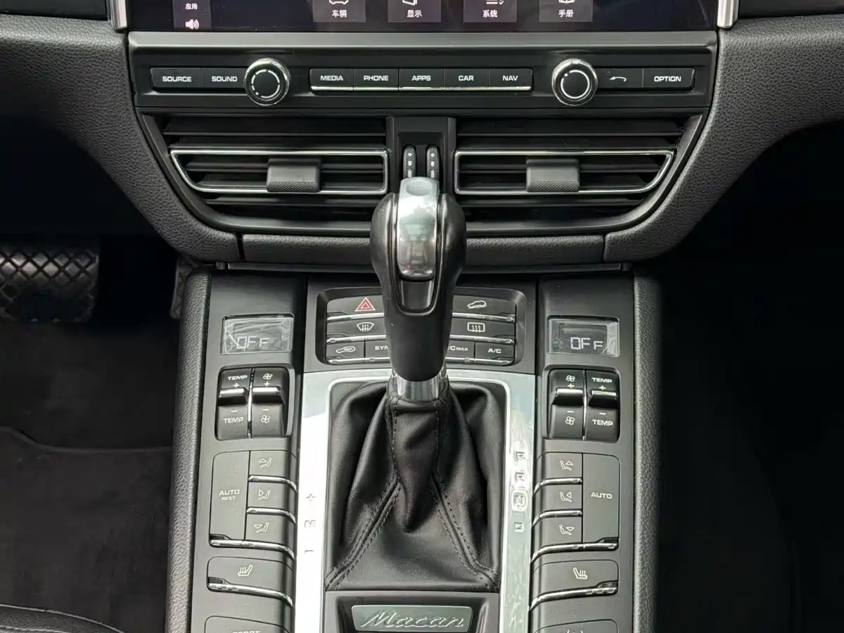 Porsche Macan 2018 Macan 2.0T фото 7