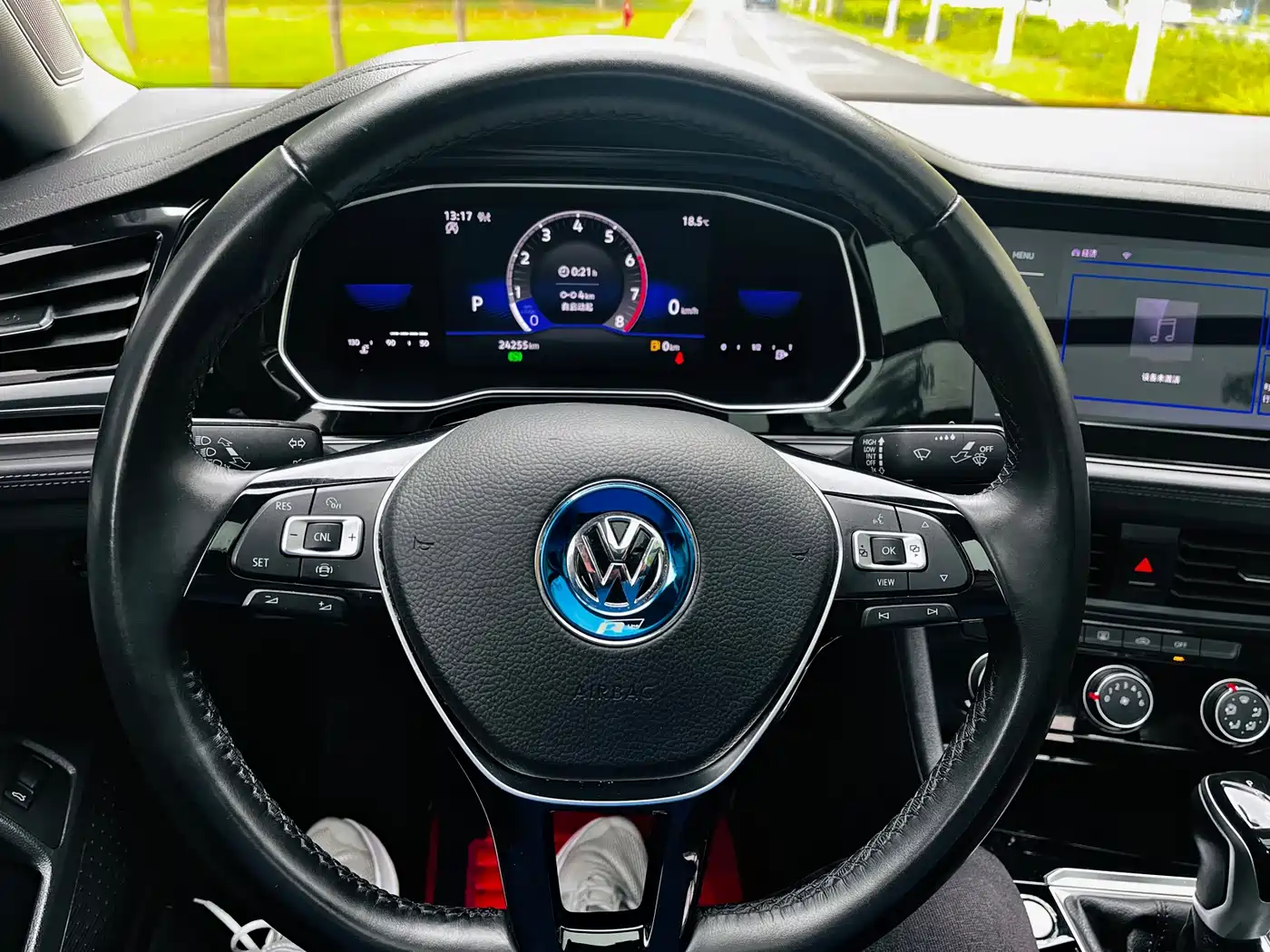 Volkswagen Sagitar 2021 280TSI DSG Surpassing Edition фото 10