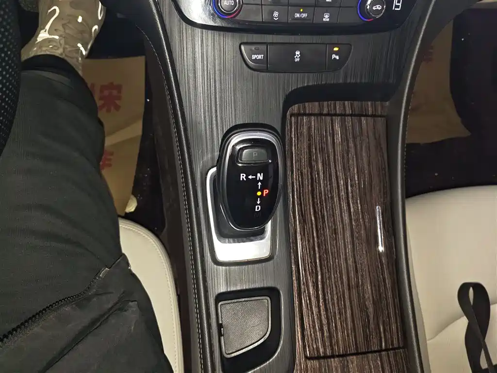 Buick LaCrosse 2020 652T Elite фото 9