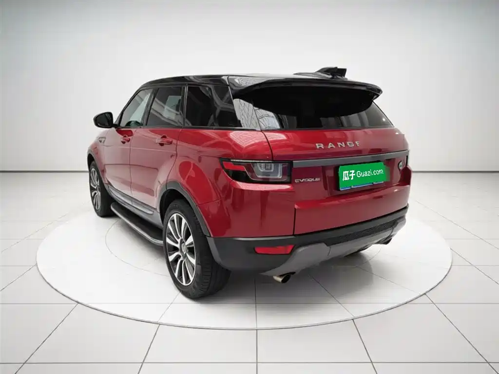 Land Rover Range Rover Evoque 2017 2.0T British Style Edition фото 5