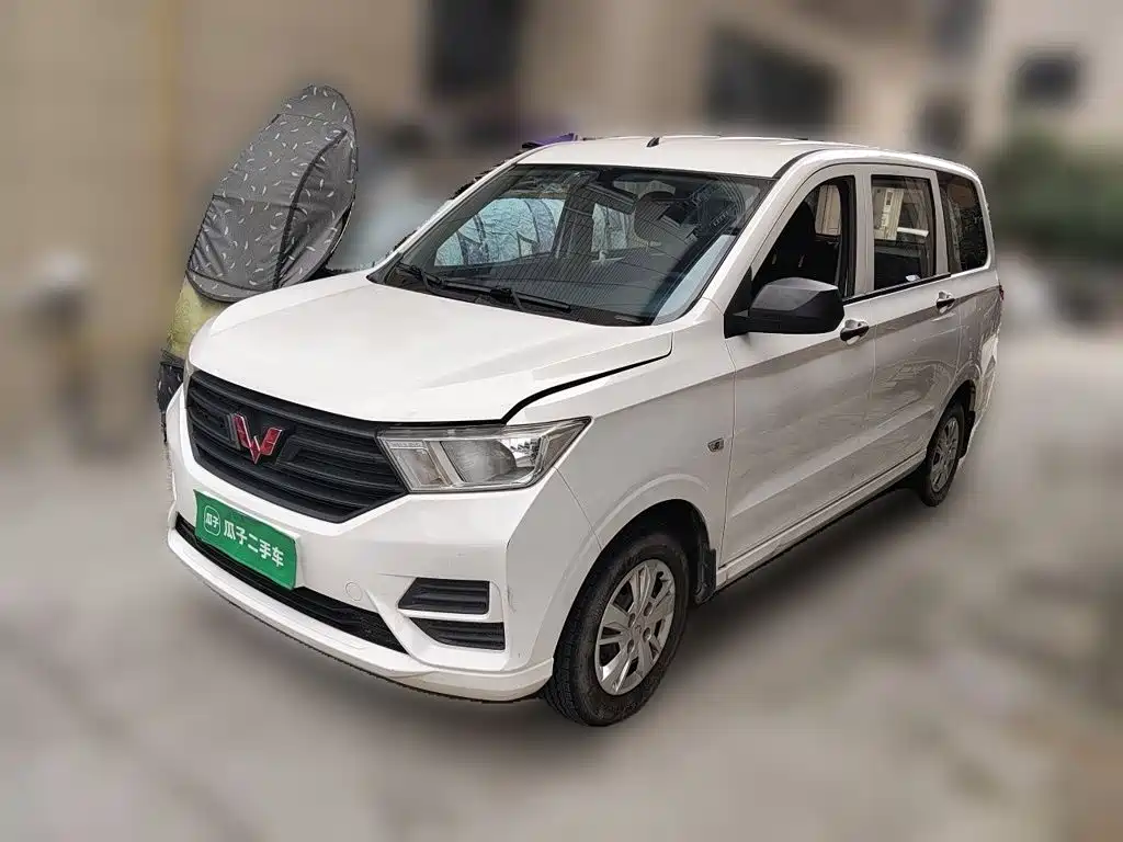 Wuling Motors Wuling Hongguang 2019 — пригон из Китая