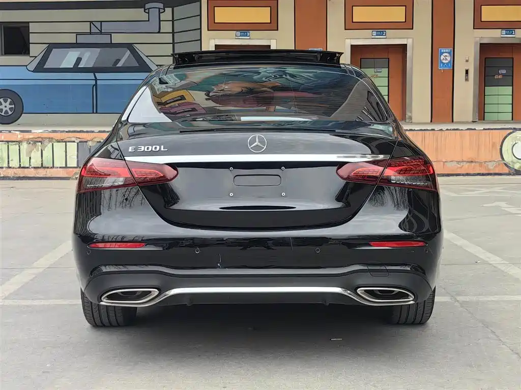  E CLASS