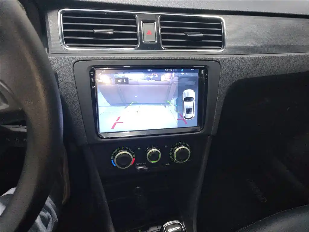 Škoda Rapid 2019 1.5L Automatic Standard Version фото 13