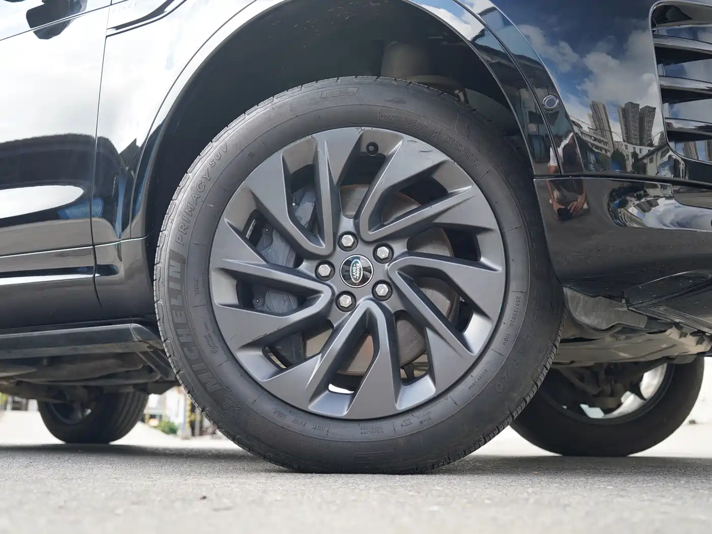 Land Rover Discovery 2023 360PS R-Dynamic S фото 13