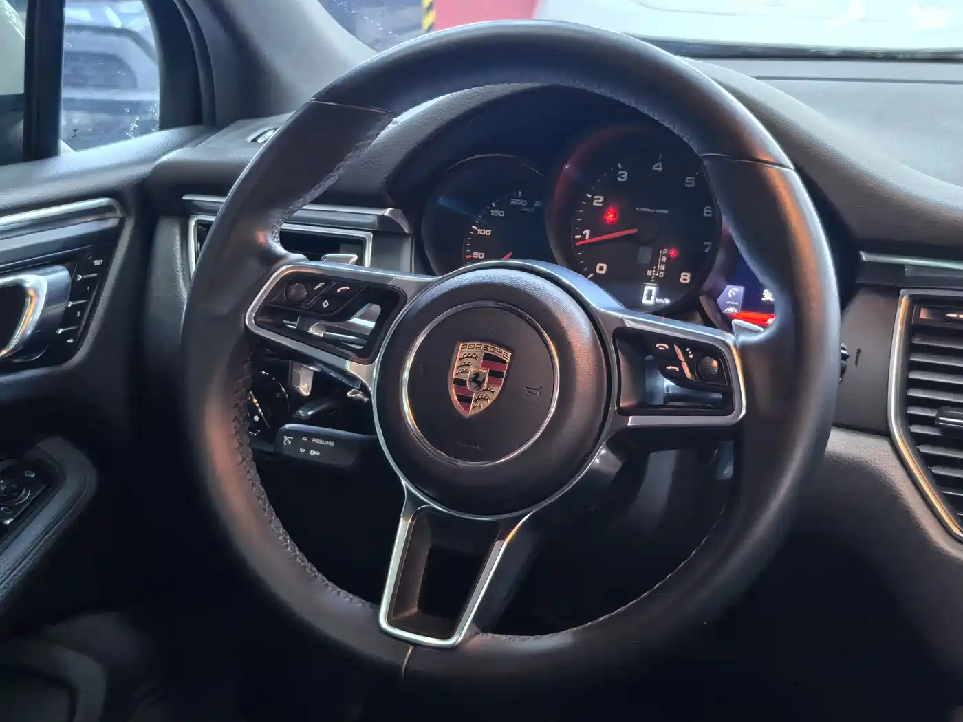 Porsche Macan 2017 Macan 2.0T фото 14