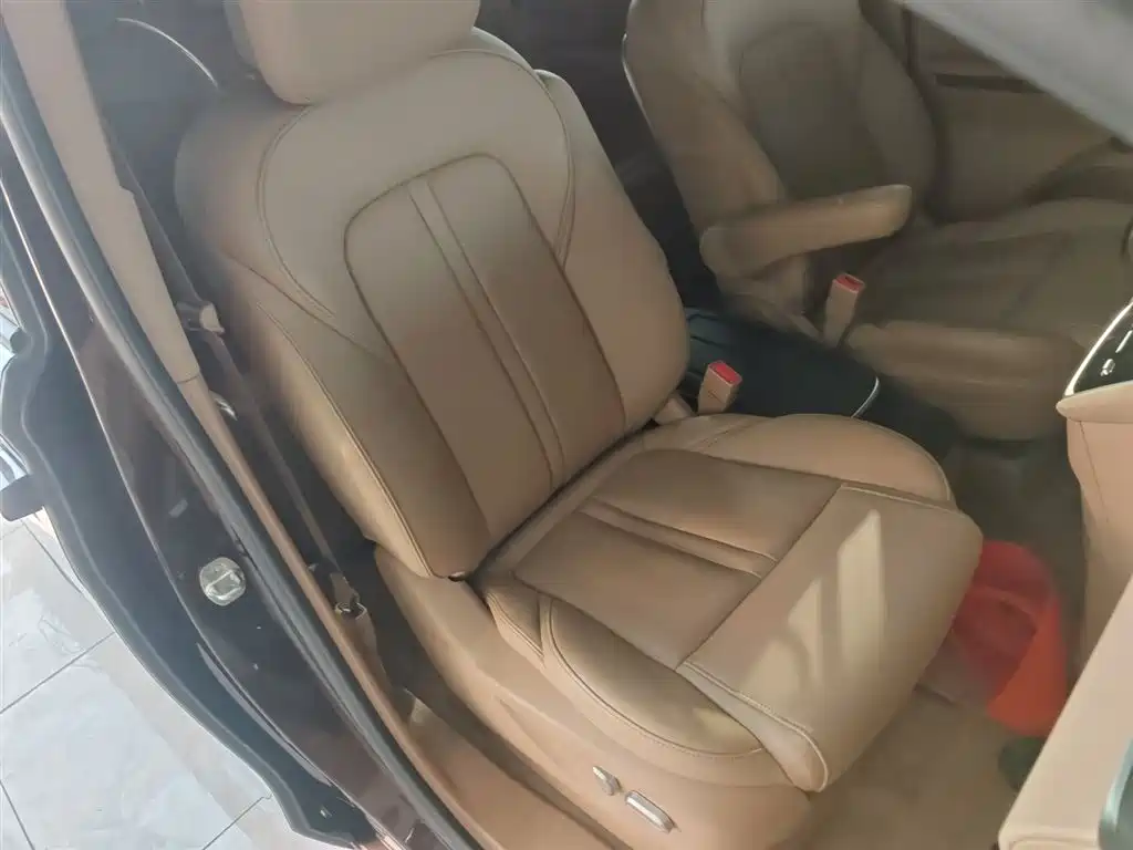 Buick GL8 2021 ES Landlord 653T Luxury фото 16