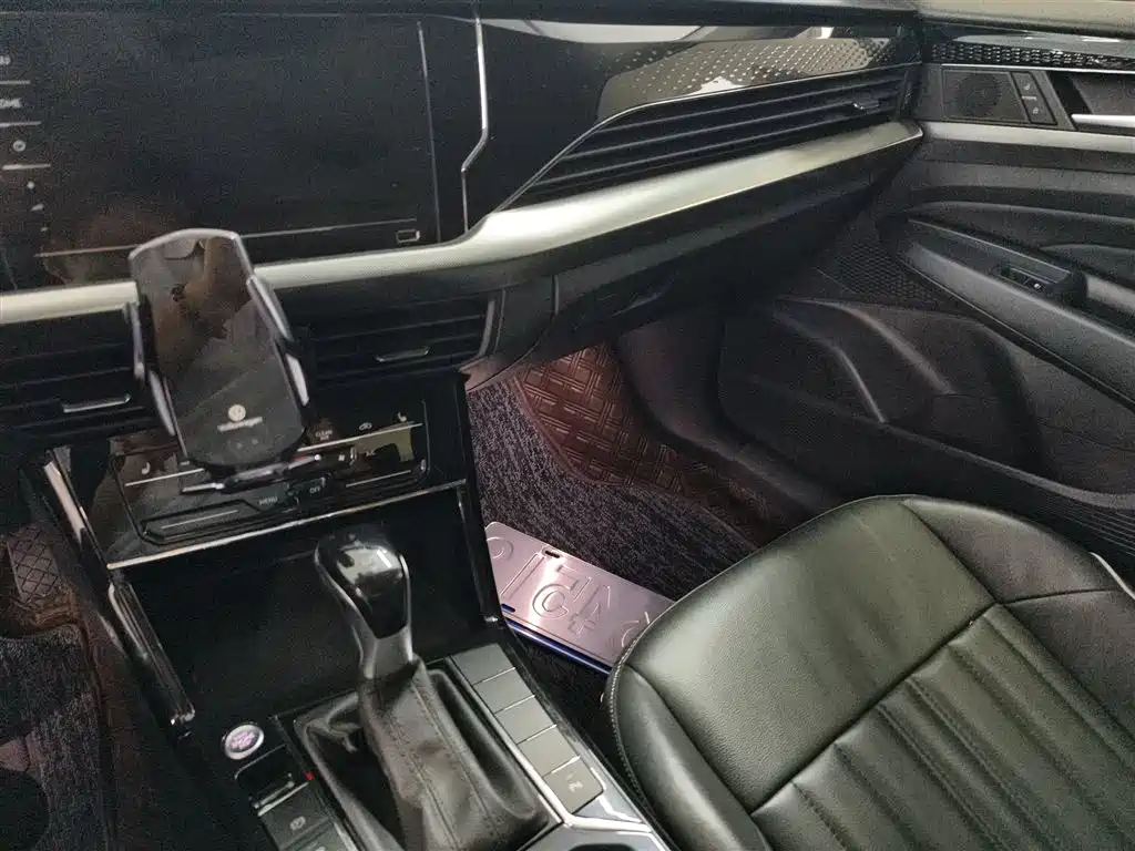 Volkswagen Passat 2023 Facelift 330TSI Elite Edition фото 6