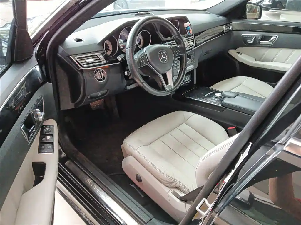 Mercedes-Benz E-Class 2014 Facelift E 300 L Sport фото 16