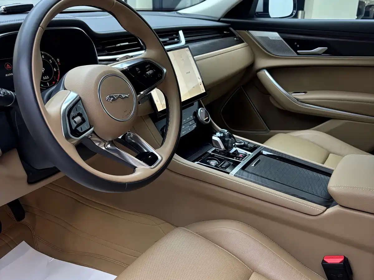Jaguar XFL 2025 2024 2.0T P250 2WD Premium Luxury