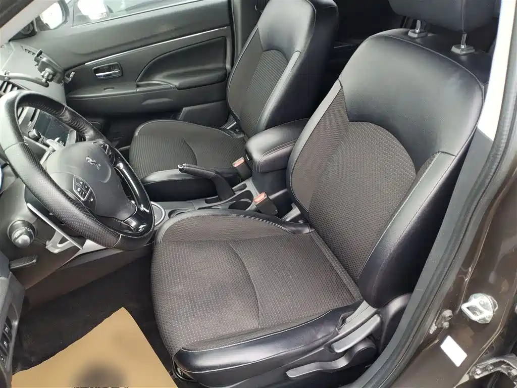 Peugeot 4008 (Import) 2013 2.0L 2WD Progressive фото 7
