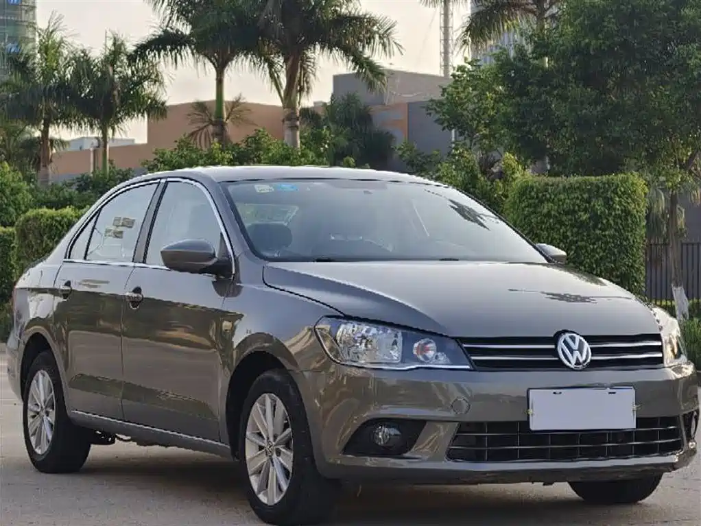 Volkswagen Jetta 2015 1.6L Auto Comfort фото 2