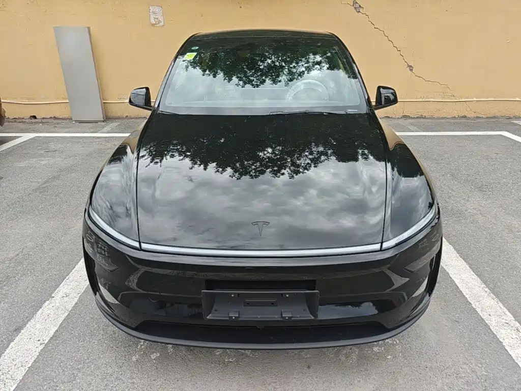 Tesla Model Y 2026 2025 Model Rear-Wheel Drive Launch Edition