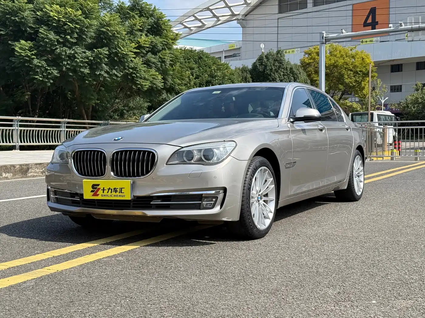 BMW 7 Series 2014 730Li Premium