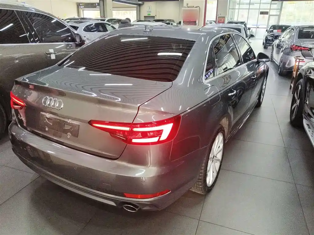 Audi A4L 2018 30th Anniversary 40 TFSI Fashion фото 5