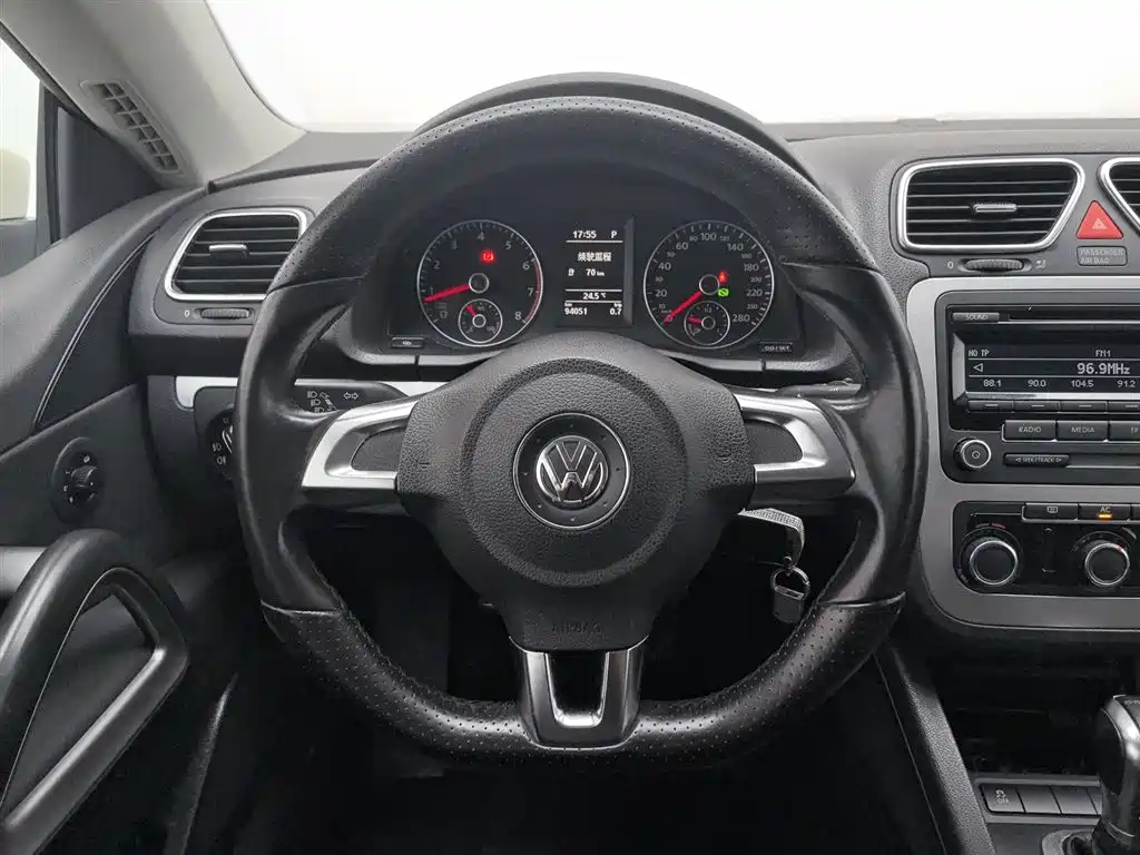 Volkswagen Scirocco 2011 1.4TSI Single Turbo Style Edition фото 11