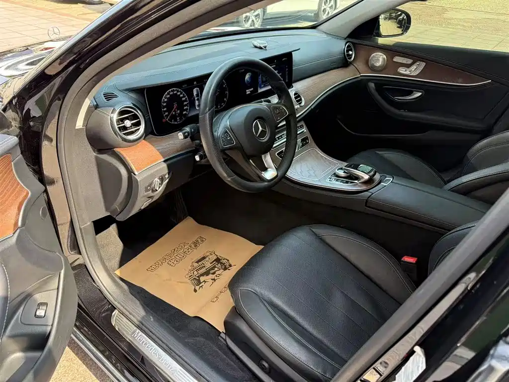 Mercedes-Benz E-Class 2018 E 300 L Luxury фото 9