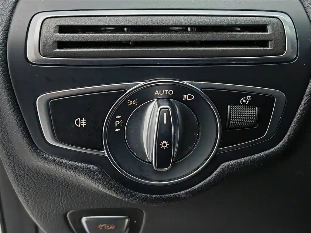 Mercedes-Benz GLC 2020 Facelift GLC 300 L 4MATIC Dynamic фото 21