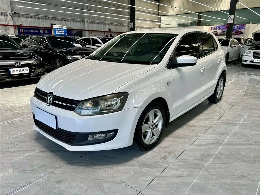 Volkswagen Polo 2011 1.6L Automatic Style Edition