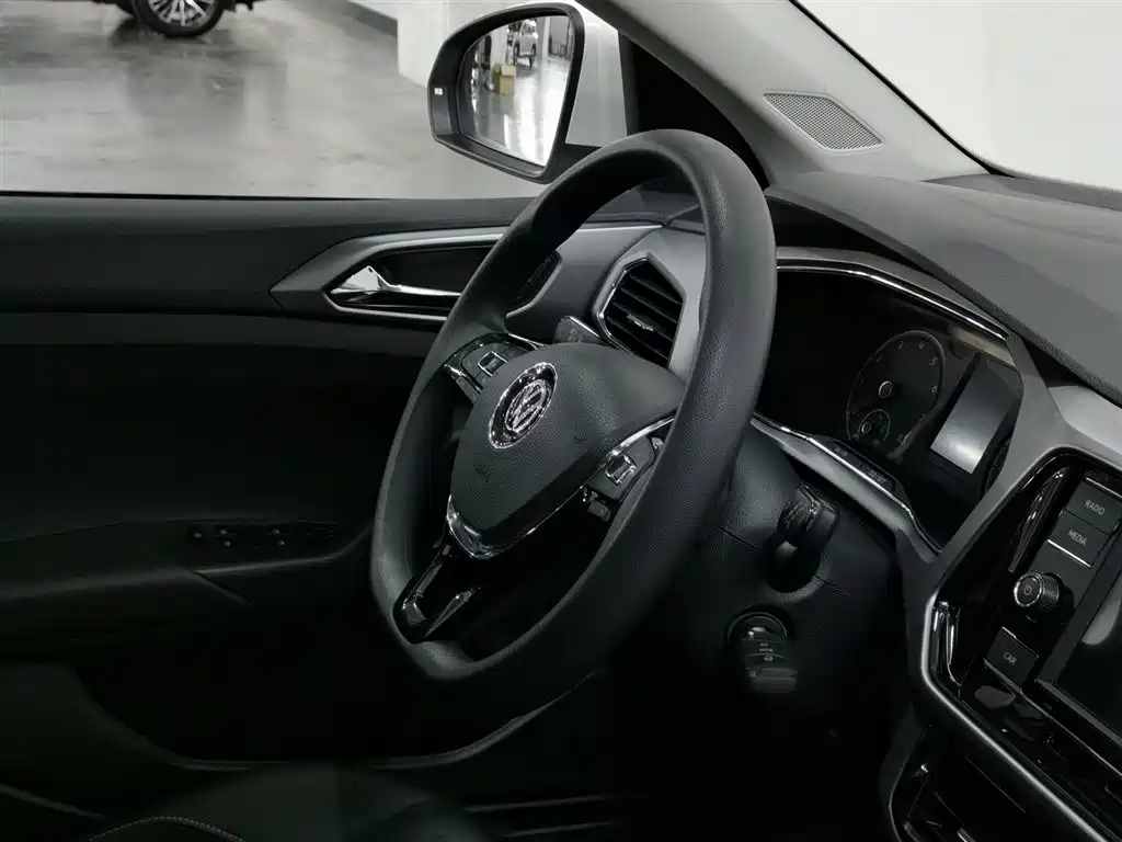 Volkswagen T-Cross 2019 280TSI DSG Comfort Edition фото 22
