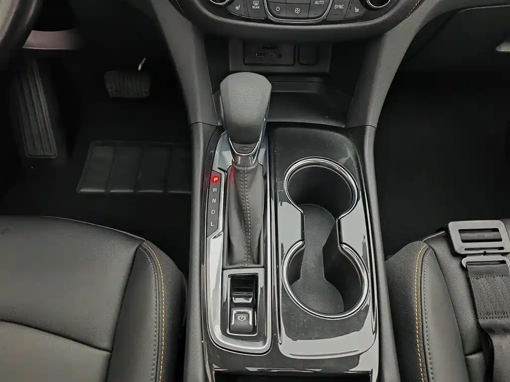 Chevrolet Equinox 2022 535T Control Edition фото 13