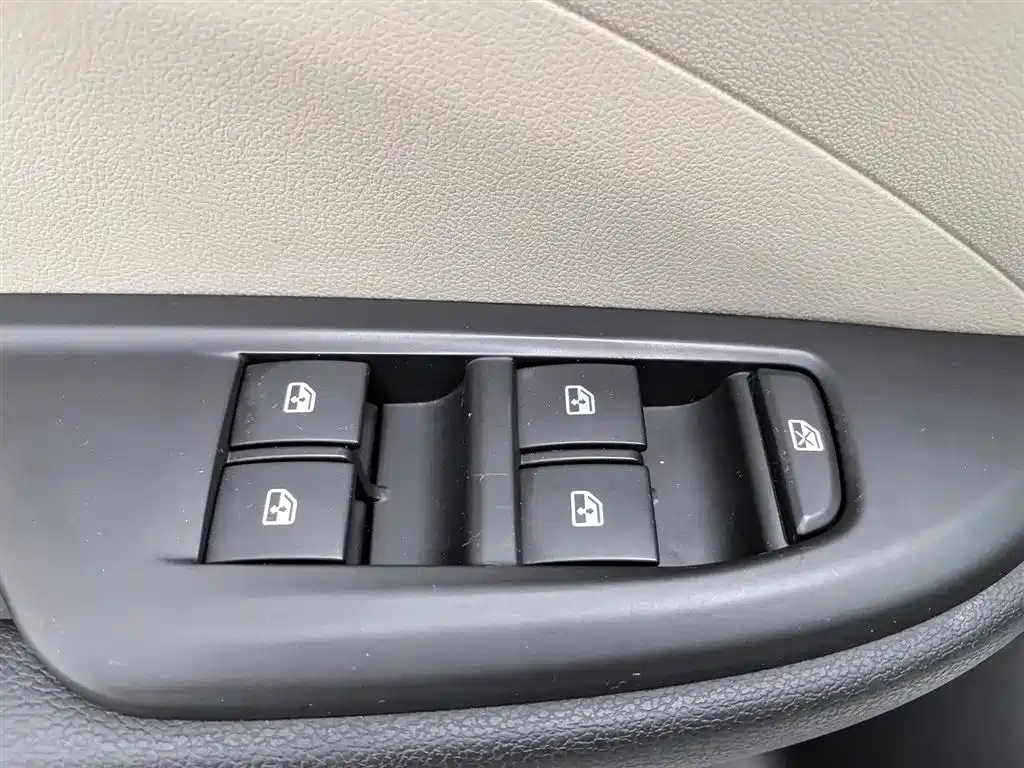 Buick Excelle 2019 15T DCT Connected Elite (China V) фото 9