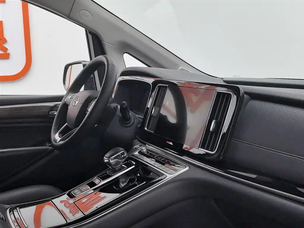 GAC Trumpchi Trumpchi M8 2021 Leading Show Series 390T Ultimate Edition фото 22