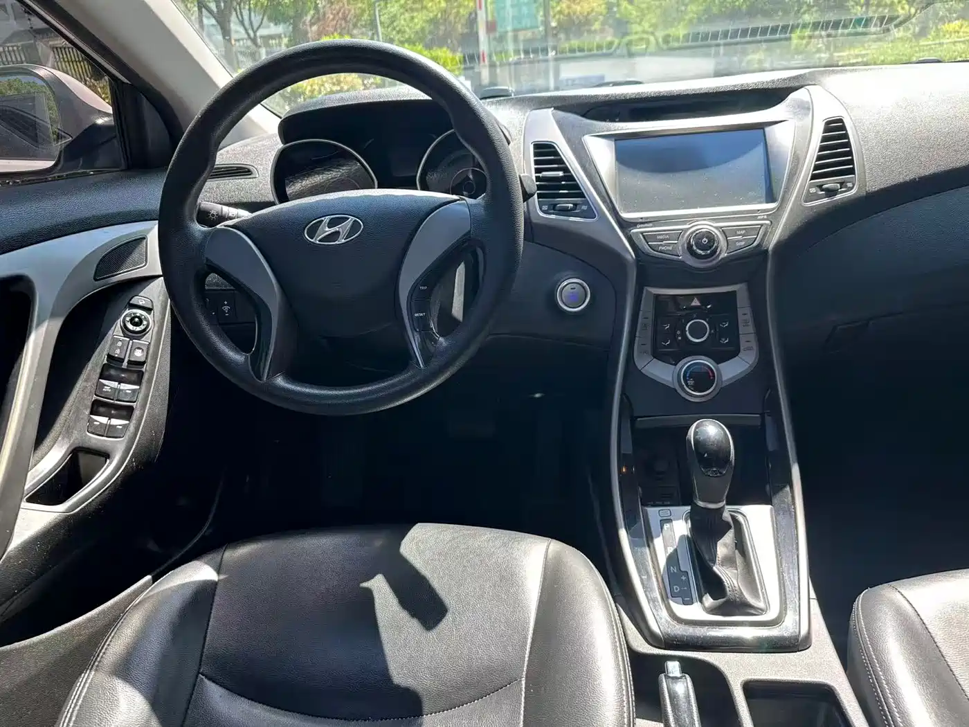 Hyundai Langdong 2015 1.6L Auto Premium фото 8