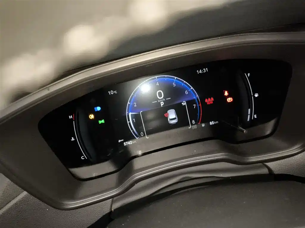 Toyota Frontlander 2024 2.0L CVT Elite Edition фото 9