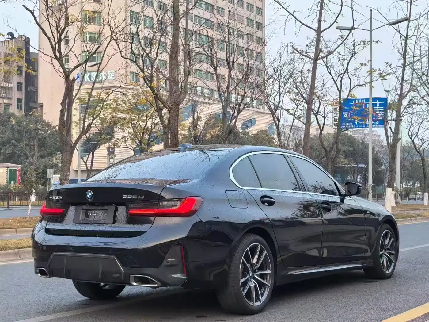 BMW 3 Series 2024 325Li M Sport Package фото 7
