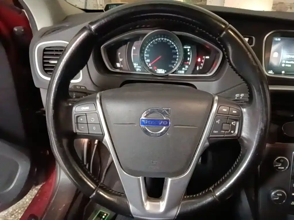 Volvo V40 2015 2015 1.6T Smart Comfort Edition