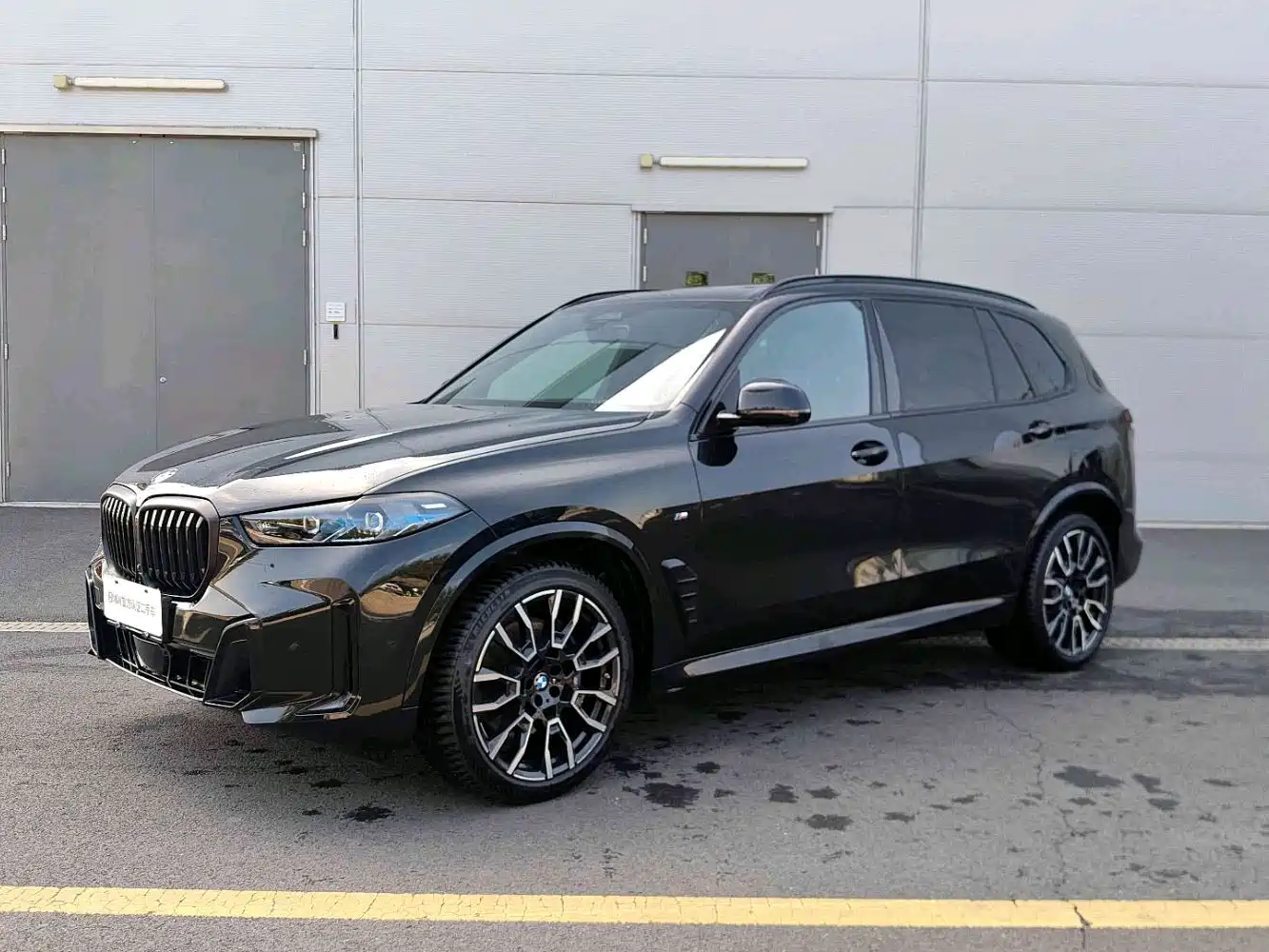 BMW X5 2023 xDrive 40Li Premium M Sport Black Night Package