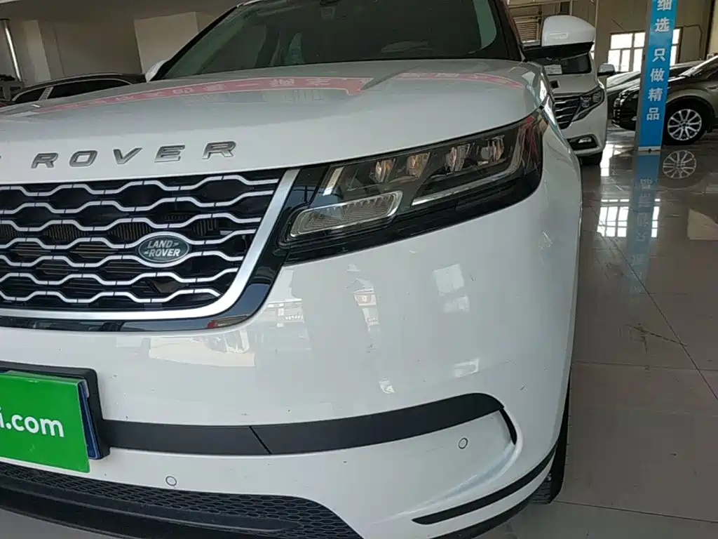 Фото 24 - Land Rover Range Rover Velar
