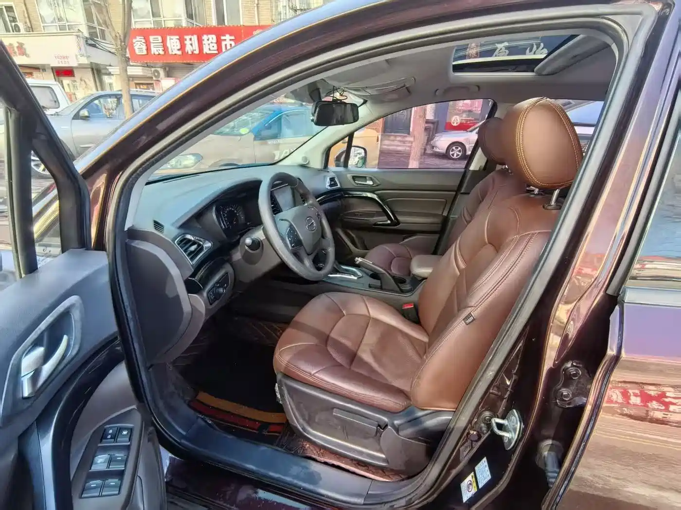 GAC Trumpchi Trumpchi GS4 2016 235T G-DCT Premium Edition фото 7