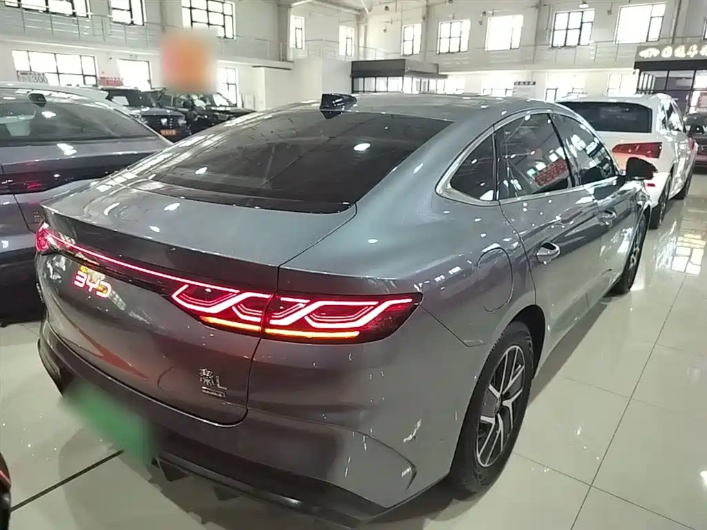BYD Qin L 2025 DM-i Smart Drive Edition 120KM Leading фото 7
