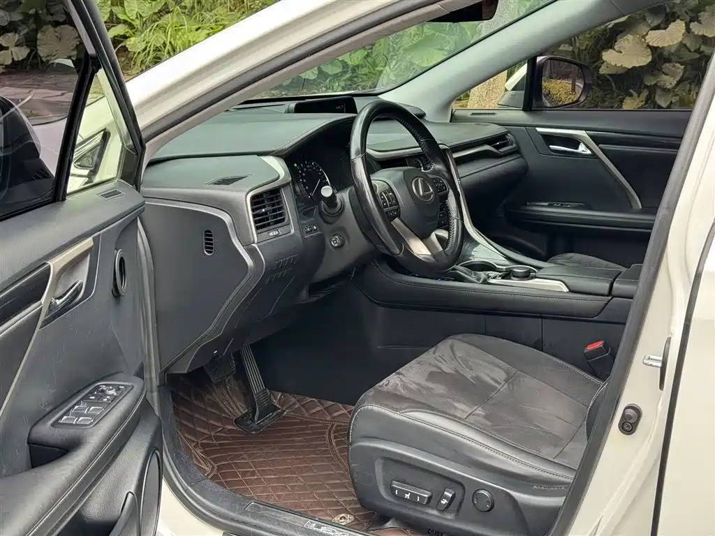 Lexus RX 2016 300 2WD Elite Edition China VI фото 14