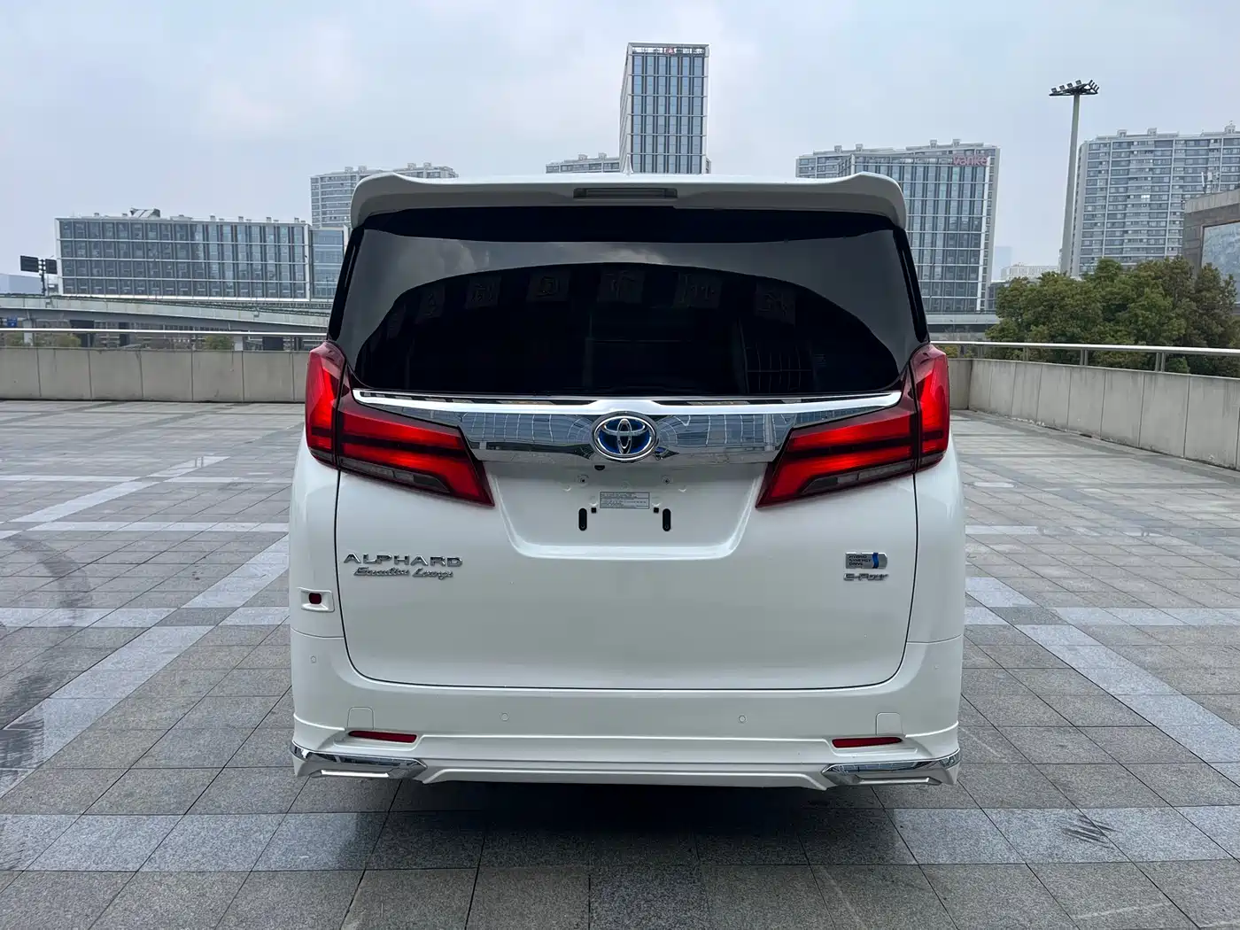 Toyota Alphard 2021 Hybrid 2.5L Premium фото 6