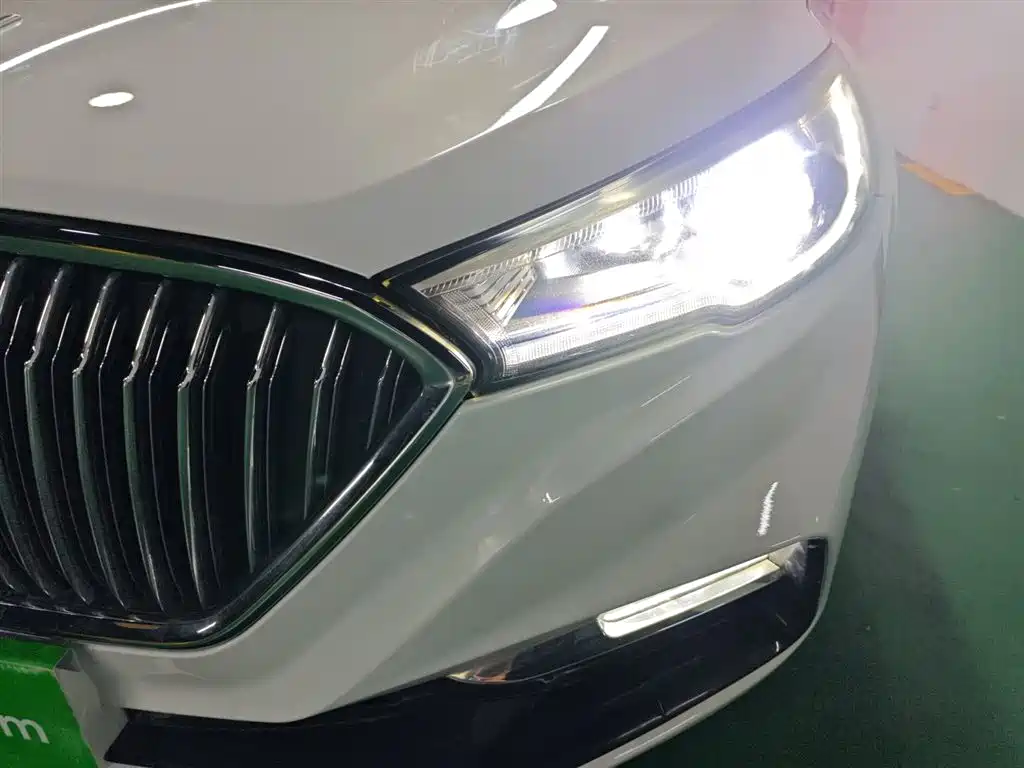 Hongqi H5 2018 30TD Smart Connect Agile Edition фото 15
