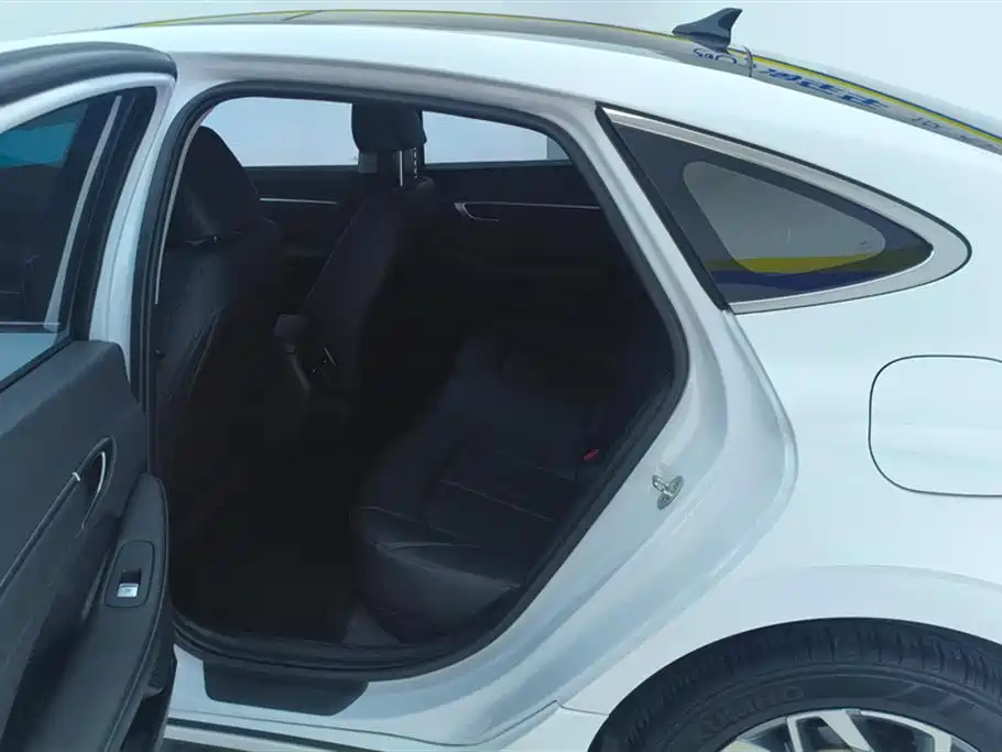Hyundai Sonata 2020 270TGDi DCT GLS Elite Edition фото 11