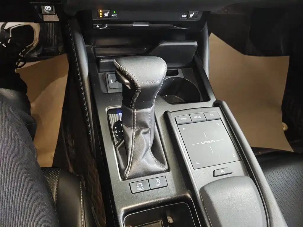 Lexus ES 2018 260 Excellence Edition China V фото 14