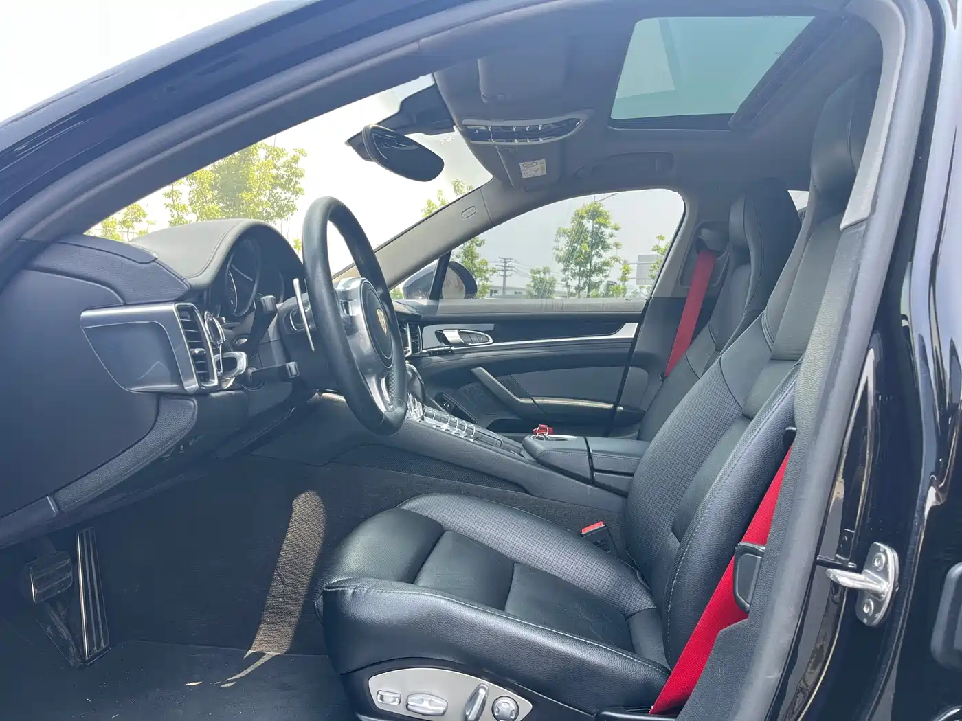 Porsche Panamera 2016 Panamera 4 Edition 3.0T фото 13